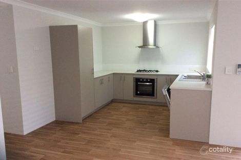 Property photo of 2/21 Fourth Avenue Mandurah WA 6210