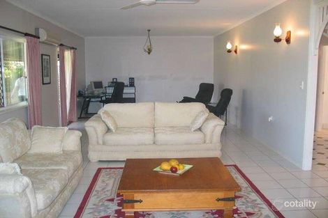 Property photo of 6 Belluna Crescent Gooburrum QLD 4670