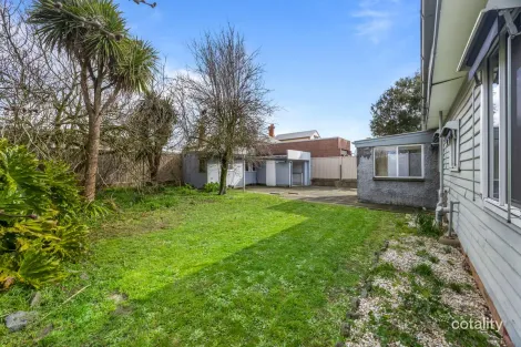 Property photo of 9 Fore Street Lake Wendouree VIC 3350