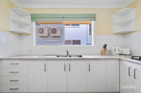 Property photo of 4 Fifteenth Avenue Brighton QLD 4017