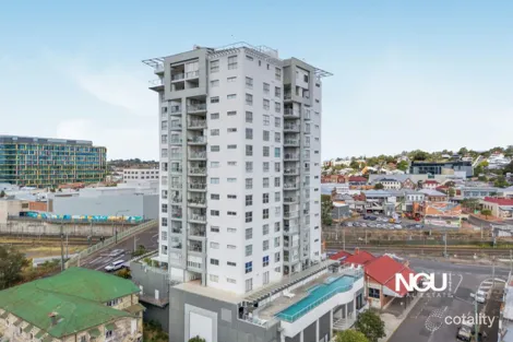 1002/11 Ellenborough St, Ipswich, QLD 4305