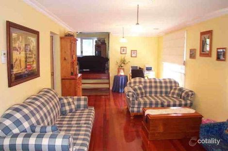Property photo of 18 Warrington Crescent Wattle Glen VIC 3096