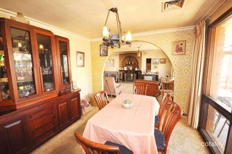 Property photo of 5 Weir Place Westmeadows VIC 3049