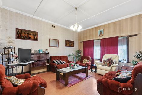 Property photo of 5 Wallace Crescent Strathmore VIC 3041