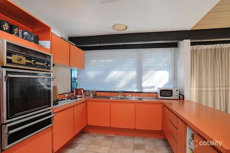 Property photo of 5 Leicester Court Wantirna South VIC 3152