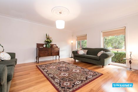 Property photo of 2 Landers Court Caroline Springs VIC 3023