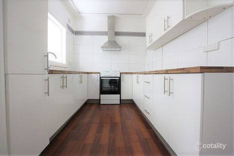 Property photo of 27 Wattle Avenue Macquarie Fields NSW 2564