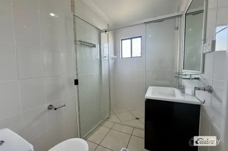 Property photo of 6/9 Cypress Drive Emerald QLD 4720