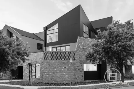 Property photo of 18 Talbot Road Strathmore VIC 3041