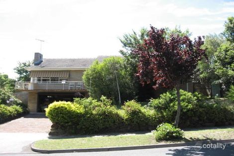 Property photo of 8 Buckingham Crescent Doncaster VIC 3108