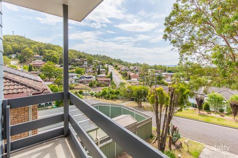 Property photo of 31 Amsdale Avenue Macquarie Hills NSW 2285
