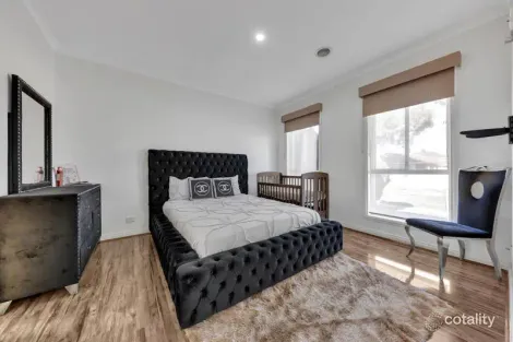 Property photo of 28 Broadway Street Roxburgh Park VIC 3064