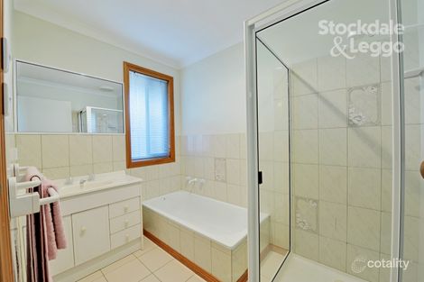 Property photo of 28 Romney Crescent Shepparton VIC 3630