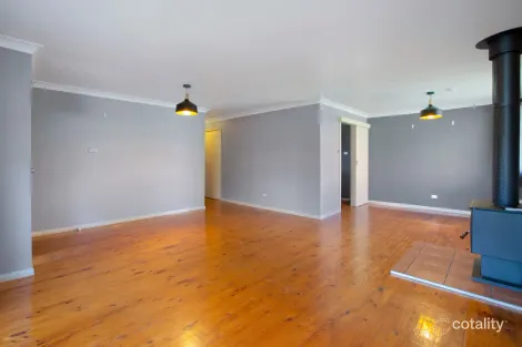 Property photo of 15 Newham Drive Cambridge Gardens NSW 2747