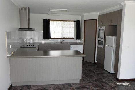 Property photo of 27 West Crescent Lakes Entrance VIC 3909