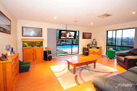 Property photo of 25 Lakeside Drive Roxburgh Park VIC 3064