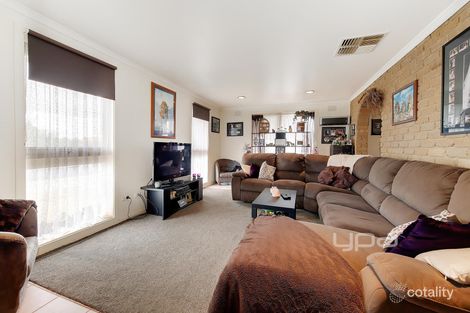 Property photo of 17 Keysborough Street Craigieburn VIC 3064