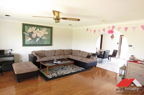 Property photo of 14 Owen Stanley Road Glenfield NSW 2167