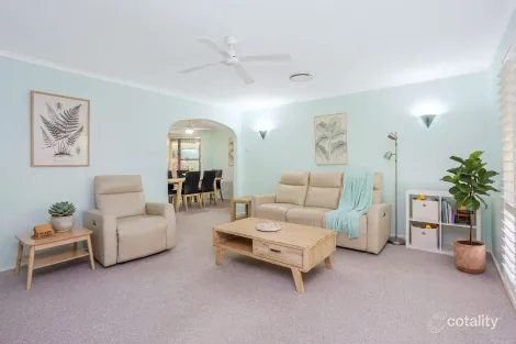 Property photo of 6 Treloar Place Menai NSW 2234