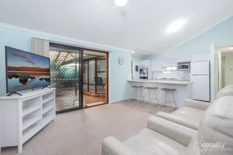 Property photo of 6 Treloar Place Menai NSW 2234
