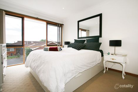 Property photo of 20/9-13 Wetherby Road Doncaster VIC 3108