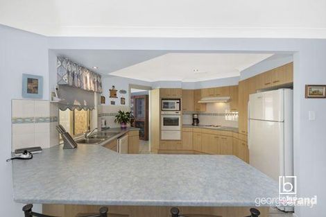 Property photo of 33 Highland Crescent Hamlyn Terrace NSW 2259