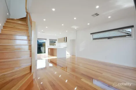 Property photo of 2/56 Broadmeadows Road Tullamarine VIC 3043