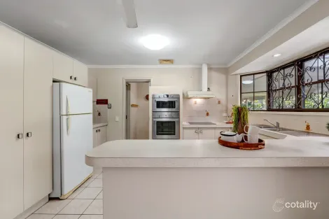 Property photo of 1 Abalone Crescent Thornlands QLD 4164