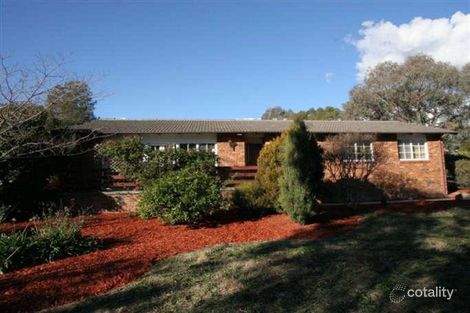 Property photo of 1 Halfrey Circuit Wanniassa ACT 2903