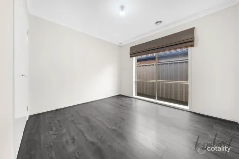 Property photo of 58 Tusmore Rise Craigieburn VIC 3064