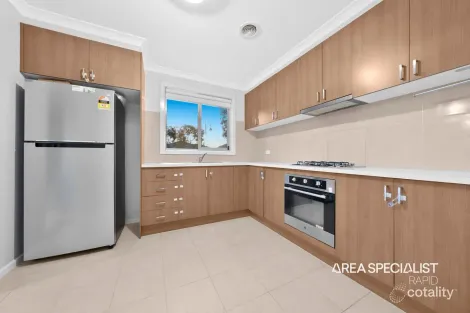 Property photo of 5 Bursaria Lane Cranbourne West VIC 3977