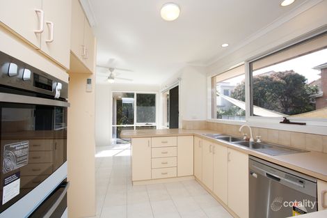 Property photo of 2/10 Morrison Crescent Doncaster VIC 3108