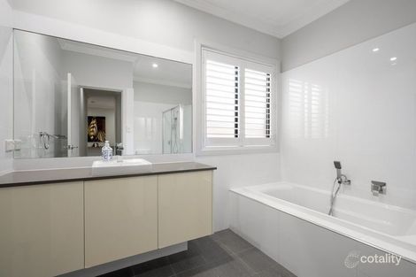 Property photo of 139 Kellerman Drive St Helens Park NSW 2560