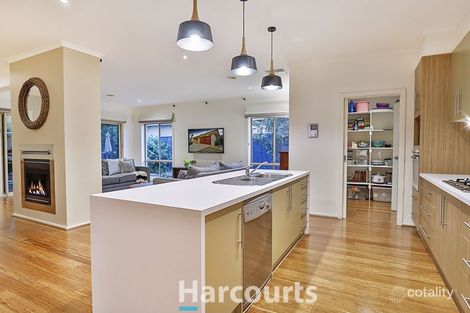 Property photo of 10 Reidel Avenue Pakenham VIC 3810