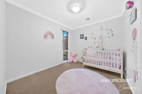 Property photo of 5 Bursaria Lane Cranbourne West VIC 3977