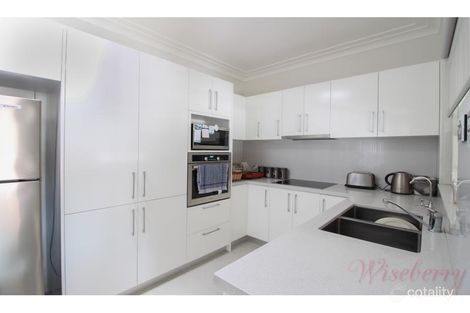 Property photo of 32 Noble Avenue Mount Lewis NSW 2190