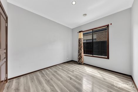 Property photo of 19 Denman Drive Point Cook VIC 3030