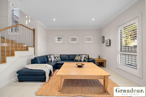 Property photo of 33 Fysh Avenue Middleton Grange NSW 2171