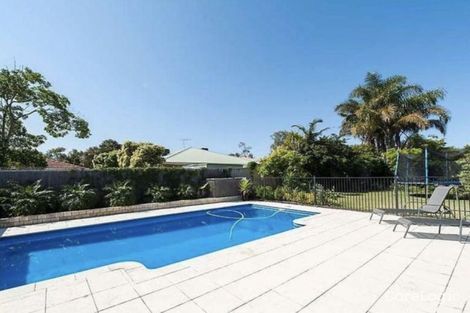 Property photo of 29 Camelot Grove Carramar WA 6031