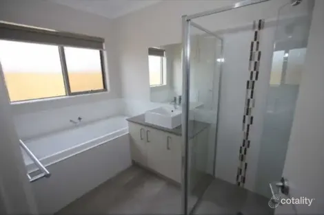 Property photo of 55 Solitude Crescent Point Cook VIC 3030