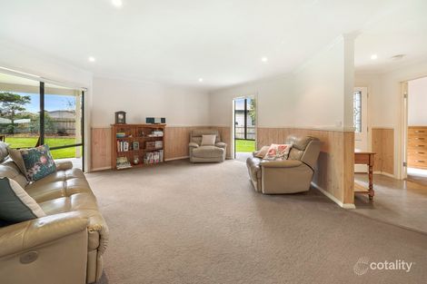 Property photo of 6 Eucalypt Close Cowes VIC 3922
