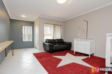 10/1 Ravenswood Dr, Nollamara, WA 6061