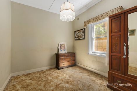 Property photo of 31 Oakdene Crescent Carnegie VIC 3163