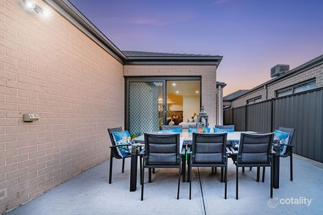 Property photo of 64 Peppertree Parade Craigieburn VIC 3064