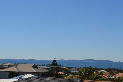 8 Pitcairn Ct, Pacific Heights, QLD 4703