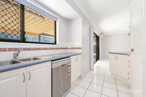Property photo of 40 Emmadale Drive New Auckland QLD 4680