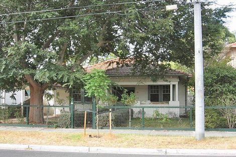 15 Plimsoll Gr, Fairfield, VIC 3078