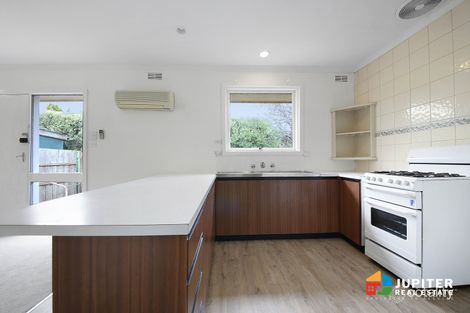 Property photo of 9/27 Deutgam Street Werribee VIC 3030