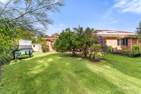 Property photo of 6 Lander Way Mooloolah Valley QLD 4553
