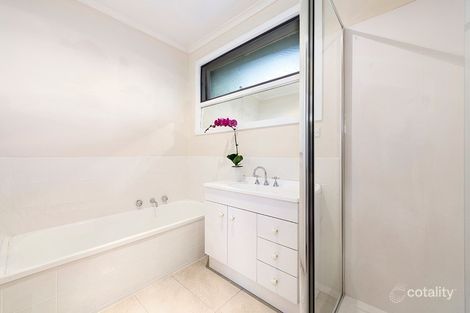 Property photo of 3/77-79 Wetherby Road Doncaster VIC 3108